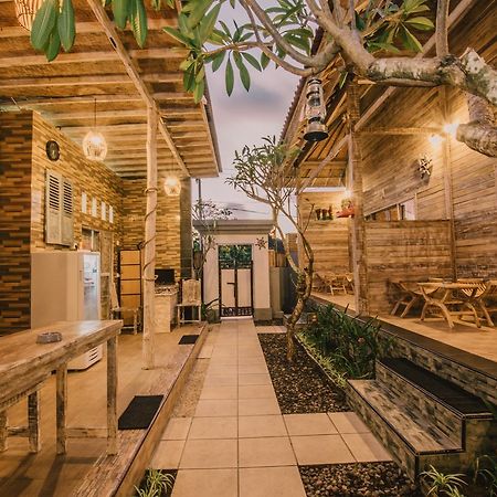 Pange Hostel Lembongan Nusa Lembongan Esterno foto